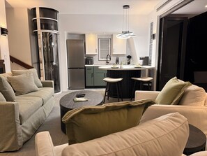 Imagen sin descripción, 3 de 25, botón