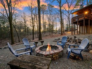 Property grounds - Bonfire View · Fireside Retreat: Hot Tub, Deck, Fireplace (Broken Bow)