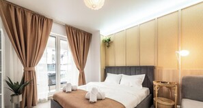 1 bedroom, iron/ironing board, WiFi, bed sheets - Modern Studio near Liberty Mall (Bucharest)