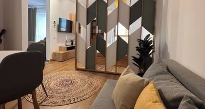 Urban Altitude Studio w panoramic skyline vistas