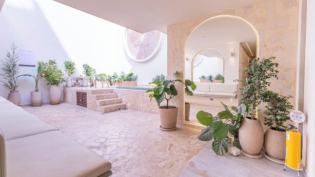 Unclassified image, 1 of 33, button - Private Jacuzzi loft w/ AC & kitchenette Laureles (Medellín)