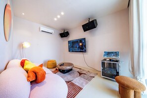 Unclassified image, 3 of 32, button - Candy House Pool Villa with KTV (Pattaya)