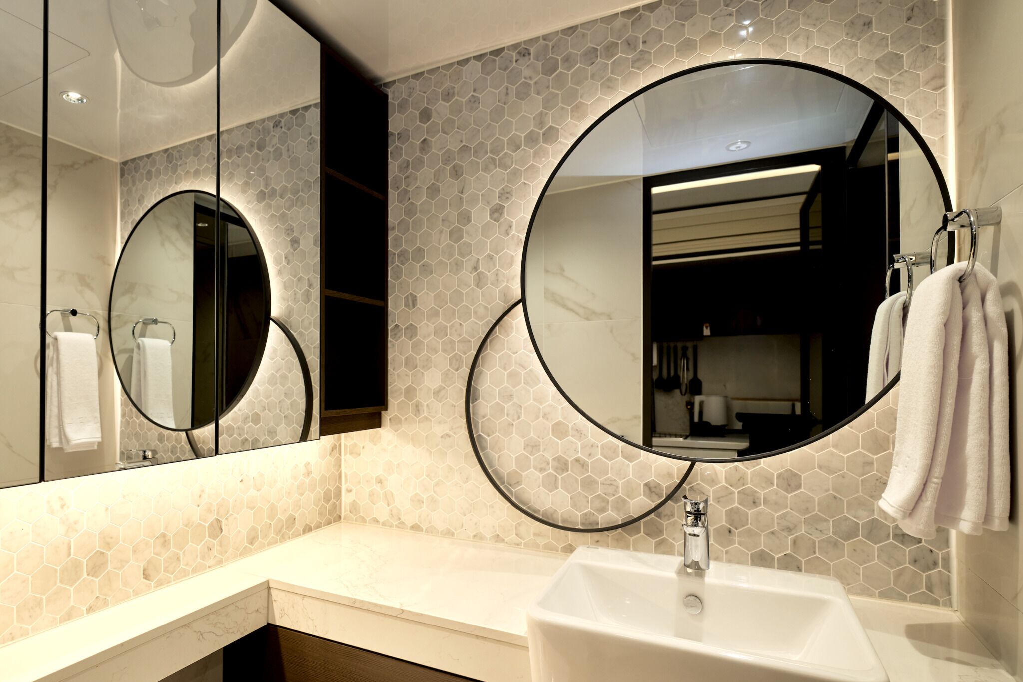 Dusche, Haartrockner, Bidet, Handtücher