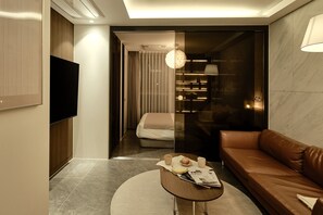 Individually furnished, free WiFi, bed sheets