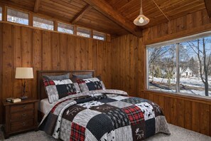 3 habitaciones, tabla de planchar con plancha, wifi y ropa de cama 