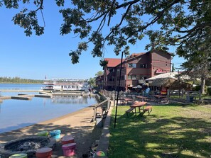 Property grounds - Is today a Lake or Links kind of day? Now booking for Summer 2026! (Breezy Point)