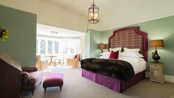 Suite 2 Elworthy | In-room safe, laptop workspace, blackout drapes, soundproofing