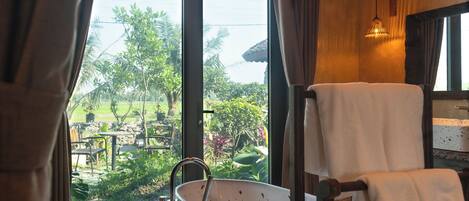 Deluxe Double or Twin Room with Bathtub and Terrace