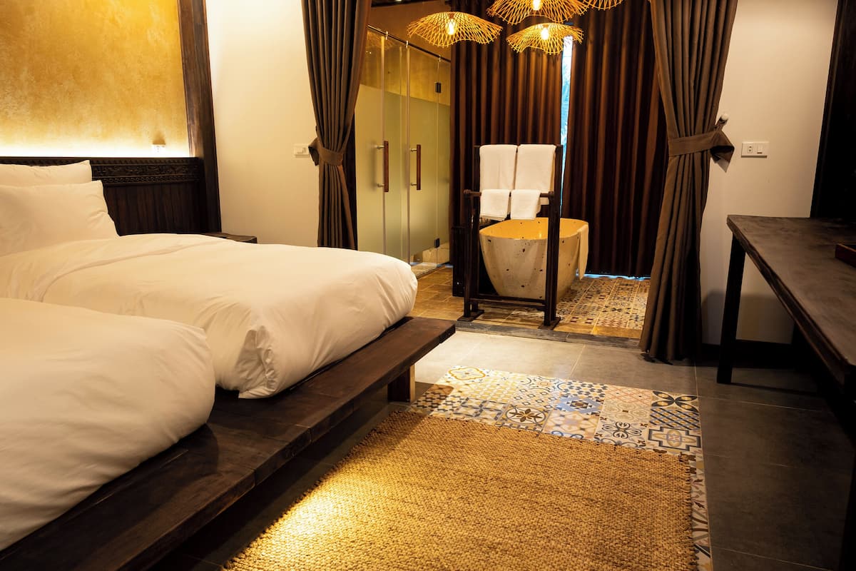 豪華雙人房, 泳池景觀