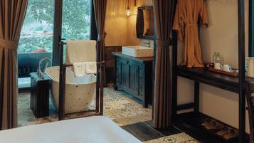 In-room safe, desk, laptop workspace, blackout drapes