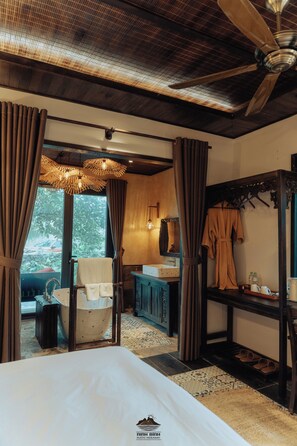 In-room safe, desk, laptop workspace, blackout drapes