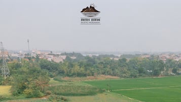 Kiến trúc tòa nhà