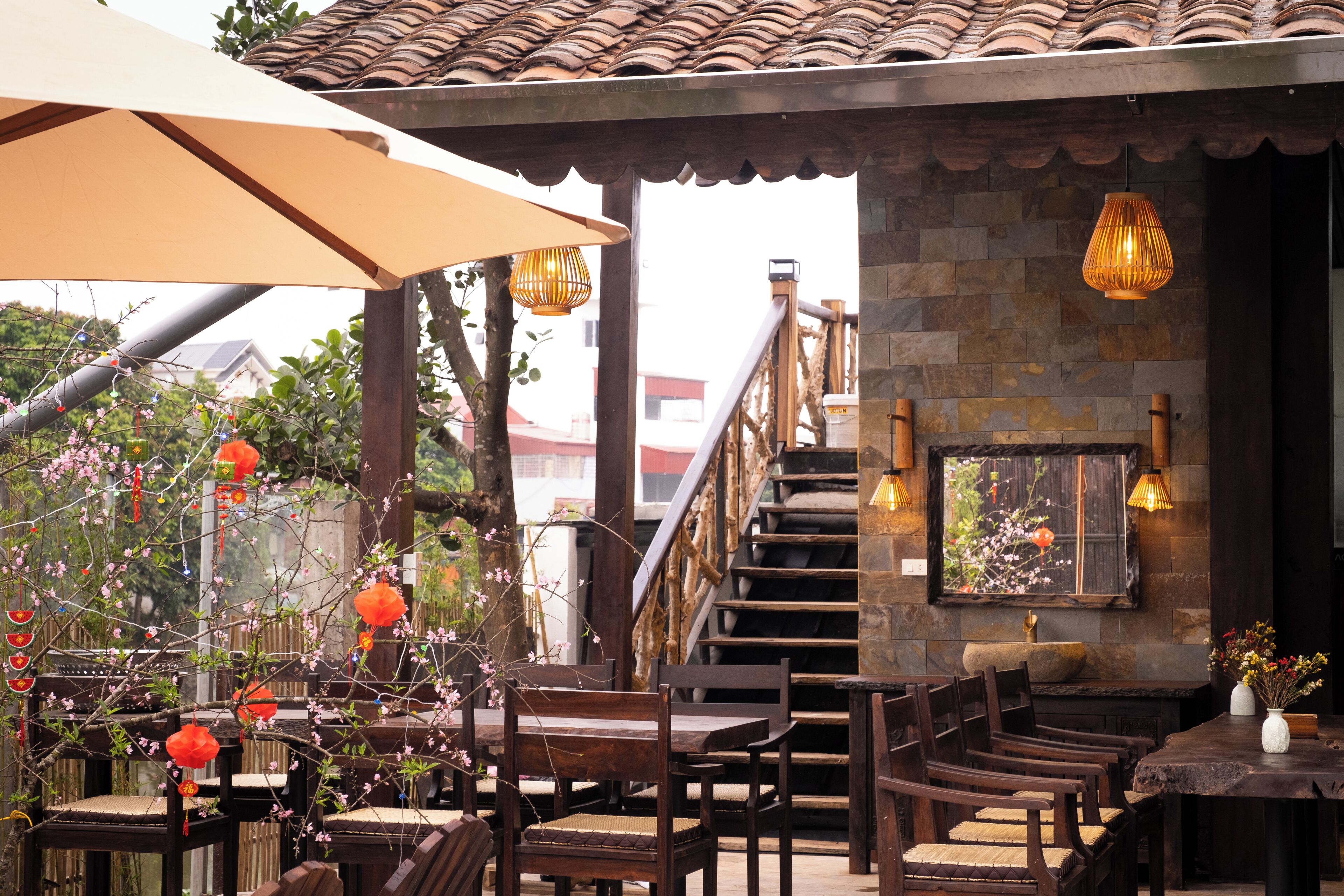 Bao gồm bữa sáng đặc sản địa phương hàng ngày 