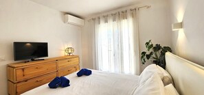 Room - ALMADRAVA villa right by the beach (Poblets (els))