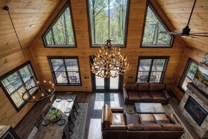 Interior - Luxury Cabin w/ Hot Tub & Smoky Mountain Views (Sevierville)