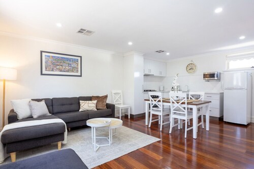 Hidden Gem - Fremantle Apartment