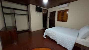 Comfort Double Room, Patio, Courtyard View | Desk, free WiFi, wheelchair access