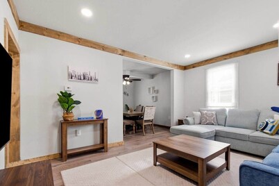 Farmhouse less than a mile from beaches