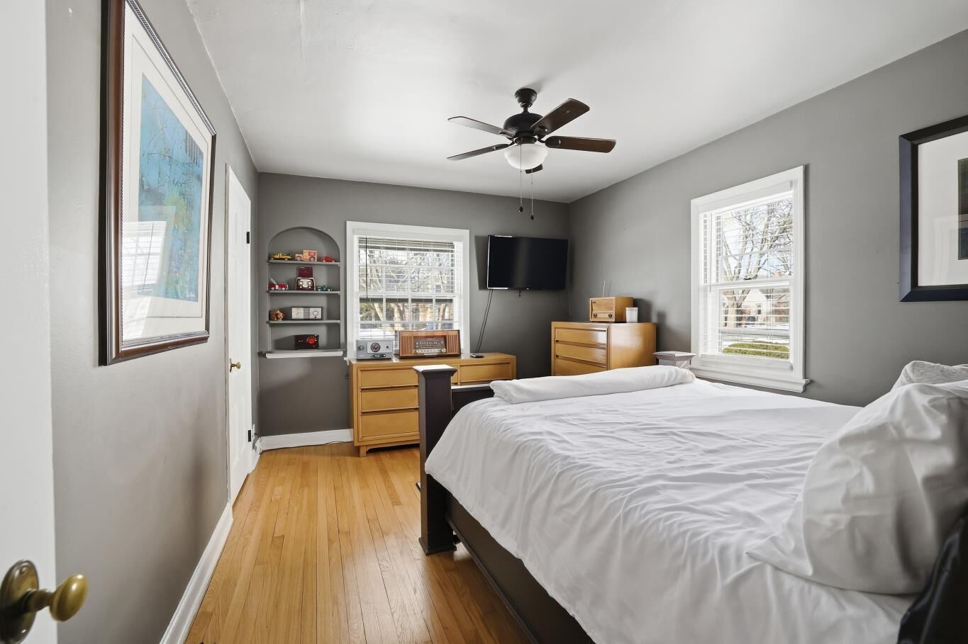 3 chambres, fer et planche à repasser, Wi-Fi gratuit, draps fournis