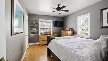 3 chambres, fer et planche à repasser, Wi-Fi gratuit, draps fournis