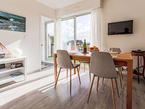 Dining - Le Surcouf by Interhome (Cabourg)