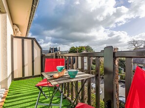 Outdoor dining - Le Surcouf by Interhome (Cabourg)