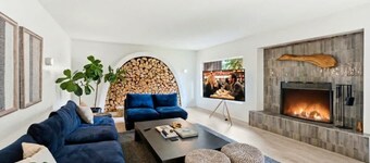 Elegant Home | Hot Tub & Fire Pit | Bocce Ball