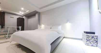 Cheongju Hotel Persona