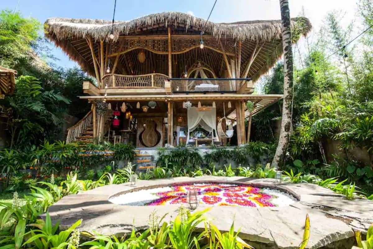 Biệt thự dành cho gia đình, 2 phòng ngủ, ban công, quang cảnh vườn | Khu phòng khách