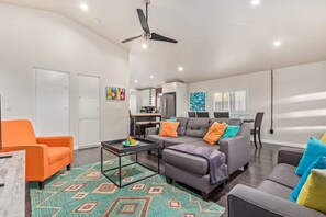 House | 3 bedrooms, Internet - Sw-inspired Casa Casita - 5 Mins to Downtown PHX (Phoenix)