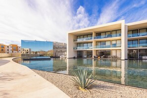 Outdoor pool, a heated pool - New Luxury Oceanview Golf Resort, Pool and Hot-tub (San José del Cabo)