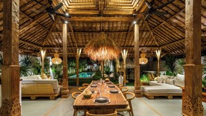 Dining - Tropical escape - 4bdrs villa in Bingin Beach (Pecatu, South Kuta, Badung Regency,)