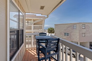 Outdoor dining - ✨Walk 2 Beach~ Jetty Retreat✨ (Destin)