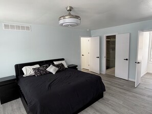 3 Schlafzimmer, Bügeleisen/Bügelbrett, WLAN, Bettwäsche