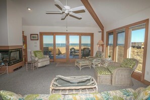TV - AMES - 4 BR Oceanfront home w/Ocean Views & Elevator (Southern Shores)