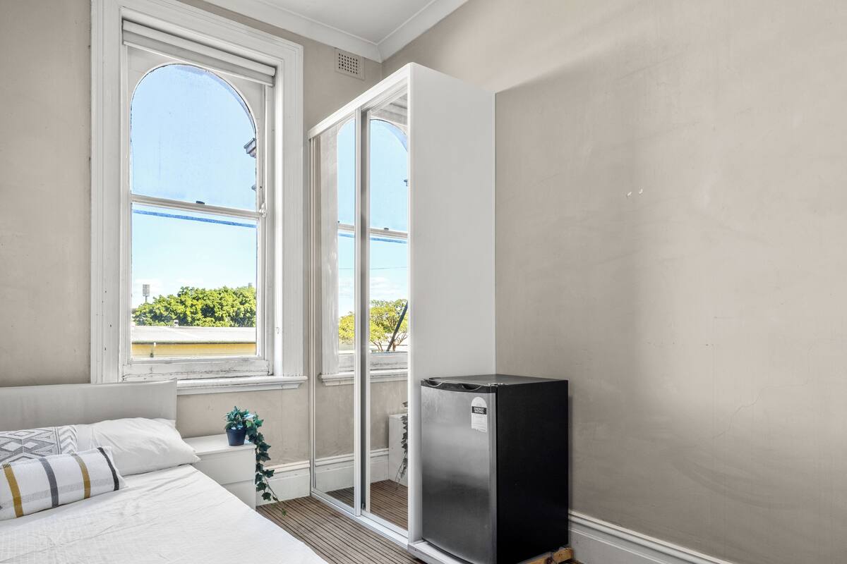 Basic Studio, City View