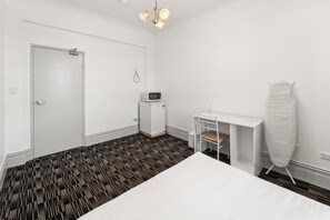 Basic Studio, City View | WiFi (free) - Olympic Hotel - Paddington (Paddington)