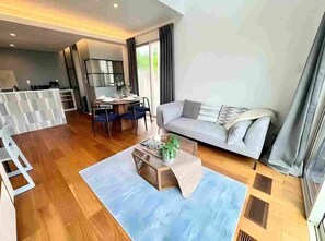 Imagen sin descripción, 5 de 17, botón