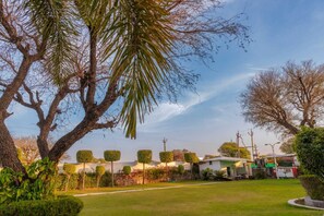 Garden view - Aureva Raj Bagh Retreat (Jaipur)