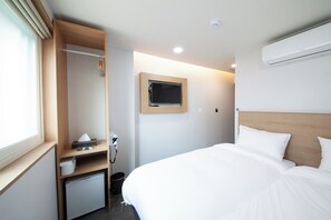 Twin Room, Non Smoking, Private Bathroom | Free WiFi - K-Grand Hotel DDP (Seoul)