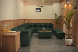 ロビー応接スペース