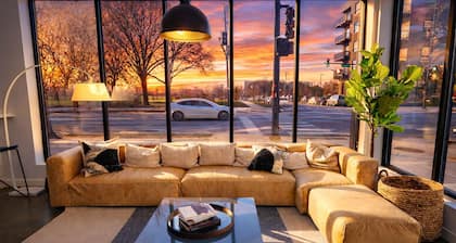 Stylish 4BR/3BA South Loop Stay Near McCormick Place & Soldier Field