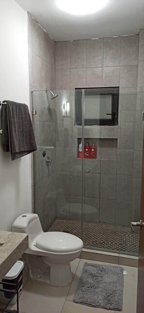 Unclassified image, 5 of 6, button