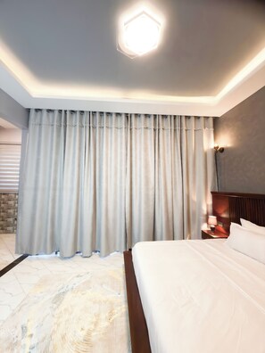 1 habitación, tabla de planchar con plancha, internet y ropa de cama 