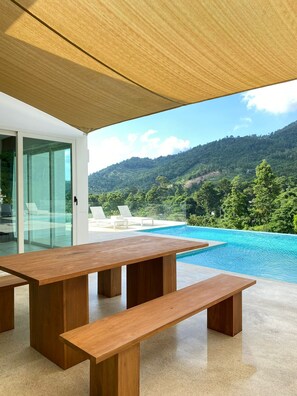 Luokittelematon kuva, 2 kautta 7, painike