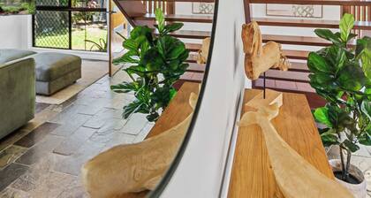 Spacious Whitfield Townhouse w/ Private Garden & BBQ