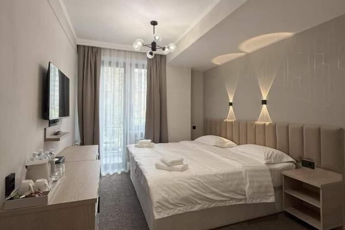 Superior dubbelrum - balkong - utsikt mot staden