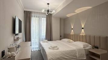 Superior Double Room, Balcony, City View