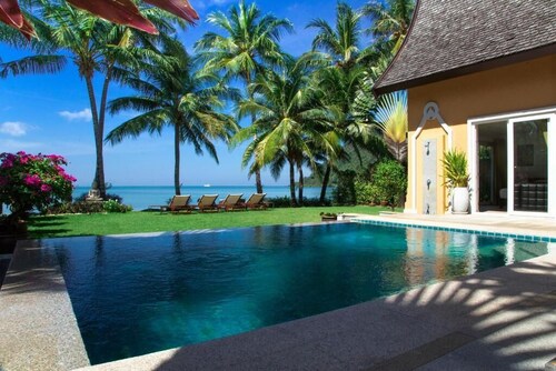 Beachfront 5-bedroom - by KohChangVillas