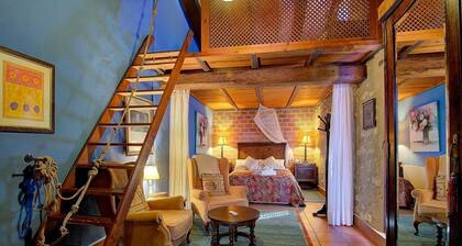 The Umbria - family room